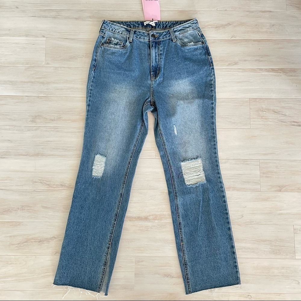 NWT Avec Les Filles Cropped Distress Jeans